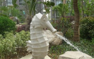 小區擺放玻璃鋼創意海馬噴泉雕塑