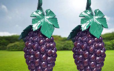 農(nóng)場藤條擺放仿真葡萄玻璃鋼水果雕塑