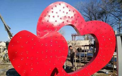 景區玻璃鋼紅色愛心雕塑