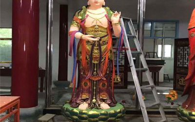 景區(qū)大型戶外景觀玻璃鋼彩繪三圣雕塑