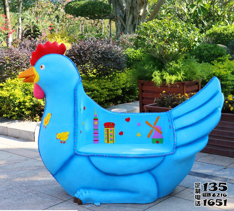 游樂(lè)場(chǎng)創(chuàng)意玻璃鋼彩繪卡通雞座椅雕塑 游樂(lè)場(chǎng)創(chuàng)意玻璃鋼彩繪卡通雞座椅雕塑
