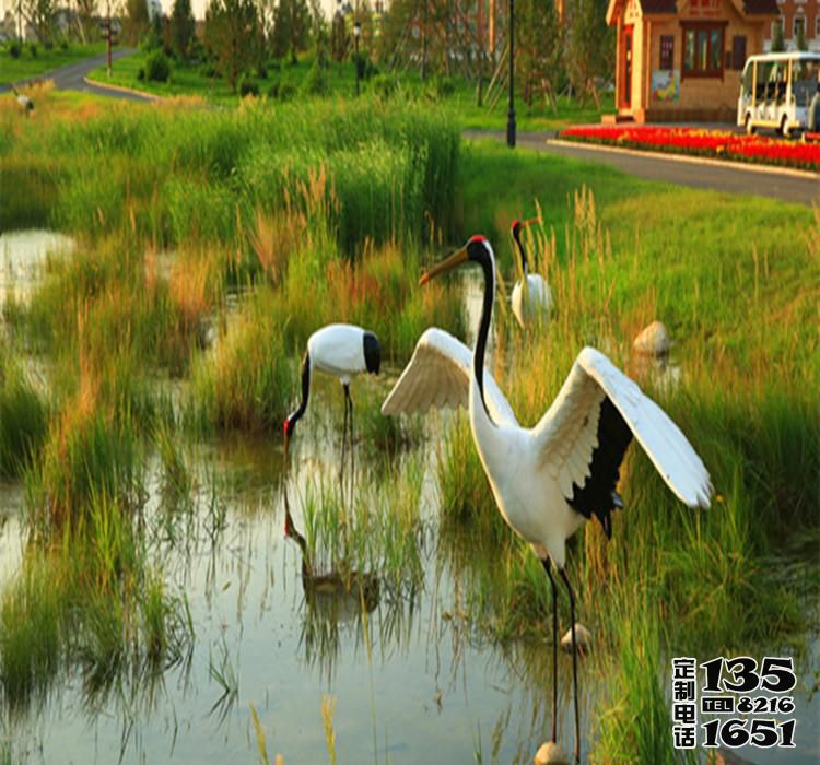 田園池塘玻璃鋼仿真動(dòng)物仙鶴雕塑 田園池塘玻璃鋼仿真動(dòng)物仙鶴雕塑