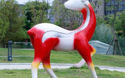公園玻璃鋼創意彩繪小鹿雕塑