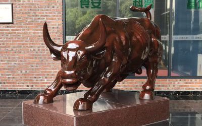 城市廣場大型玻璃鋼仿銅農耕牛華爾街牛雕塑