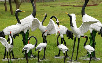 戶外草坪玻璃鋼仿真動物丹頂鶴雕塑