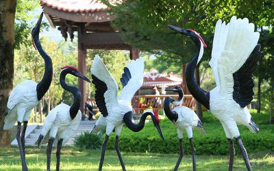 別墅小區(qū)仿真動(dòng)物丹頂鶴雕塑