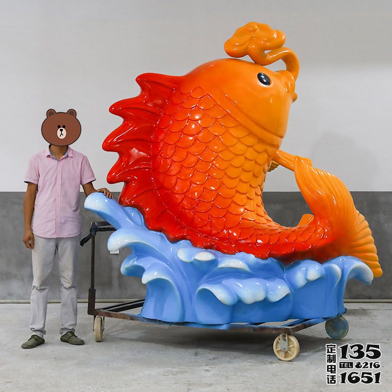 戶外景區(qū)玻璃鋼沖浪鯉魚招財(cái)景觀雕塑 戶外景區(qū)玻璃鋼沖浪鯉魚招財(cái)景觀雕塑